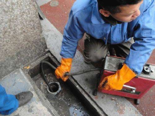 图木舒克疏通下水道